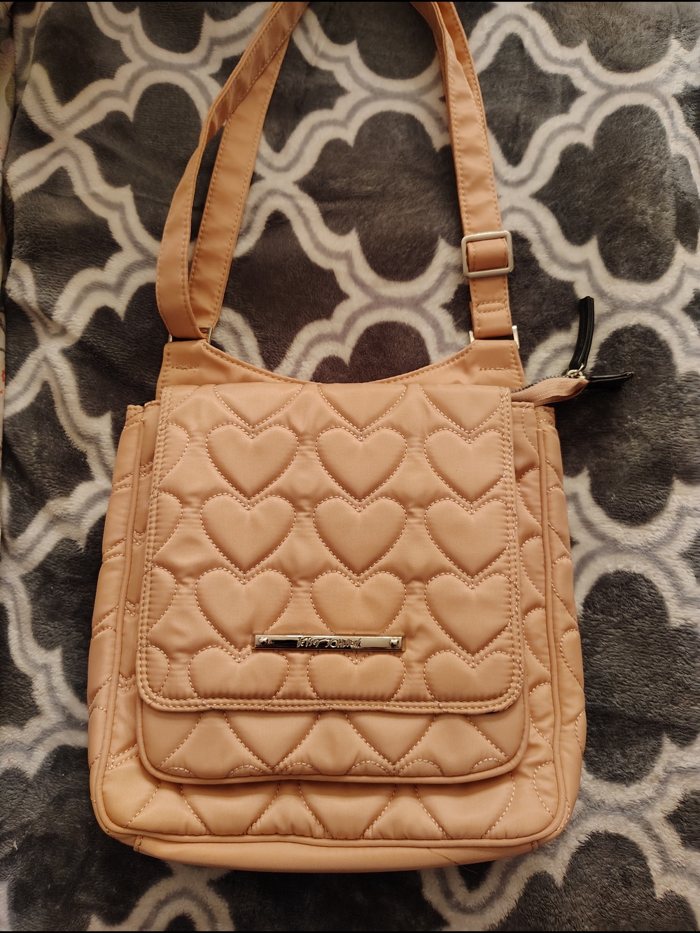 Betsey Johnson Quilted Heart Crossbody Bag in Light Pink